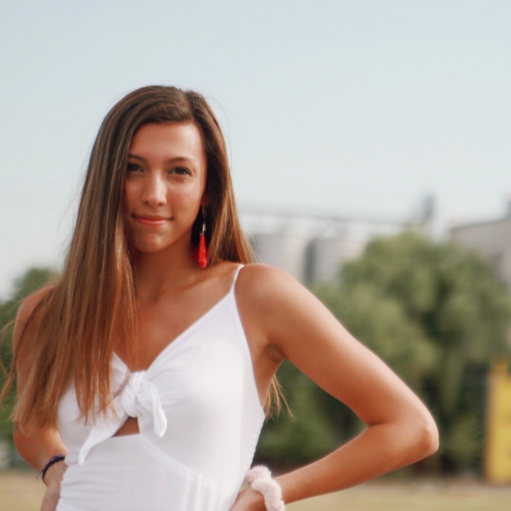 Meet your Posher, Gabriella